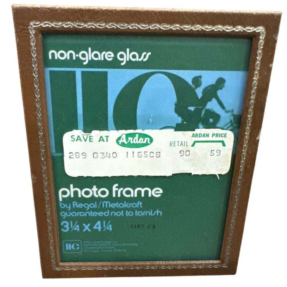 Cute Vintage Ornate Standing Picture Frame Faux Leather / Gold 3.25x4.25 - BUB